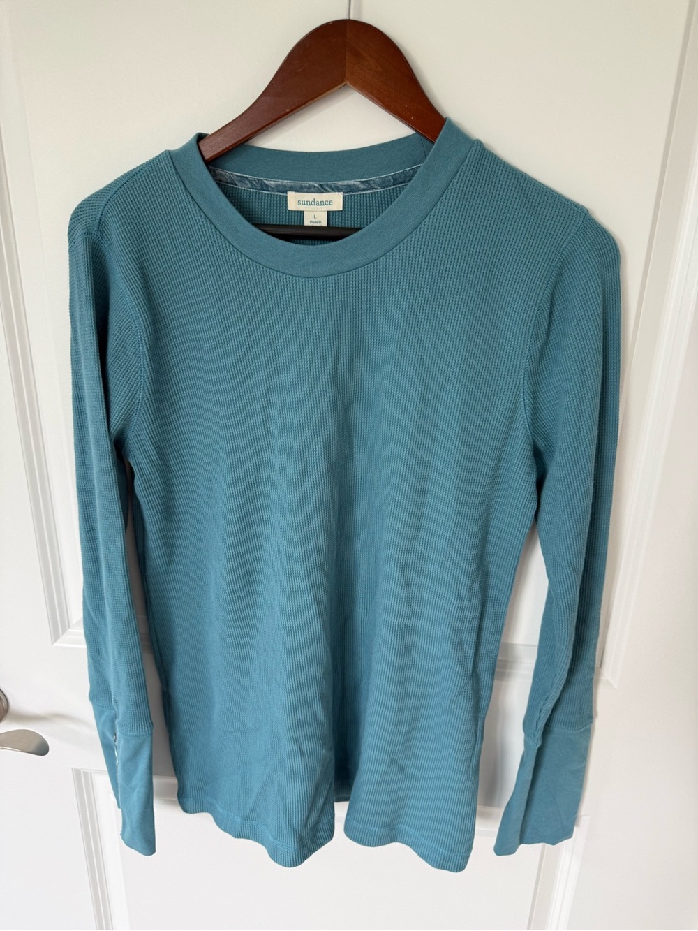 Sundance Waffle Knit Button Cuff Thermal Size Large